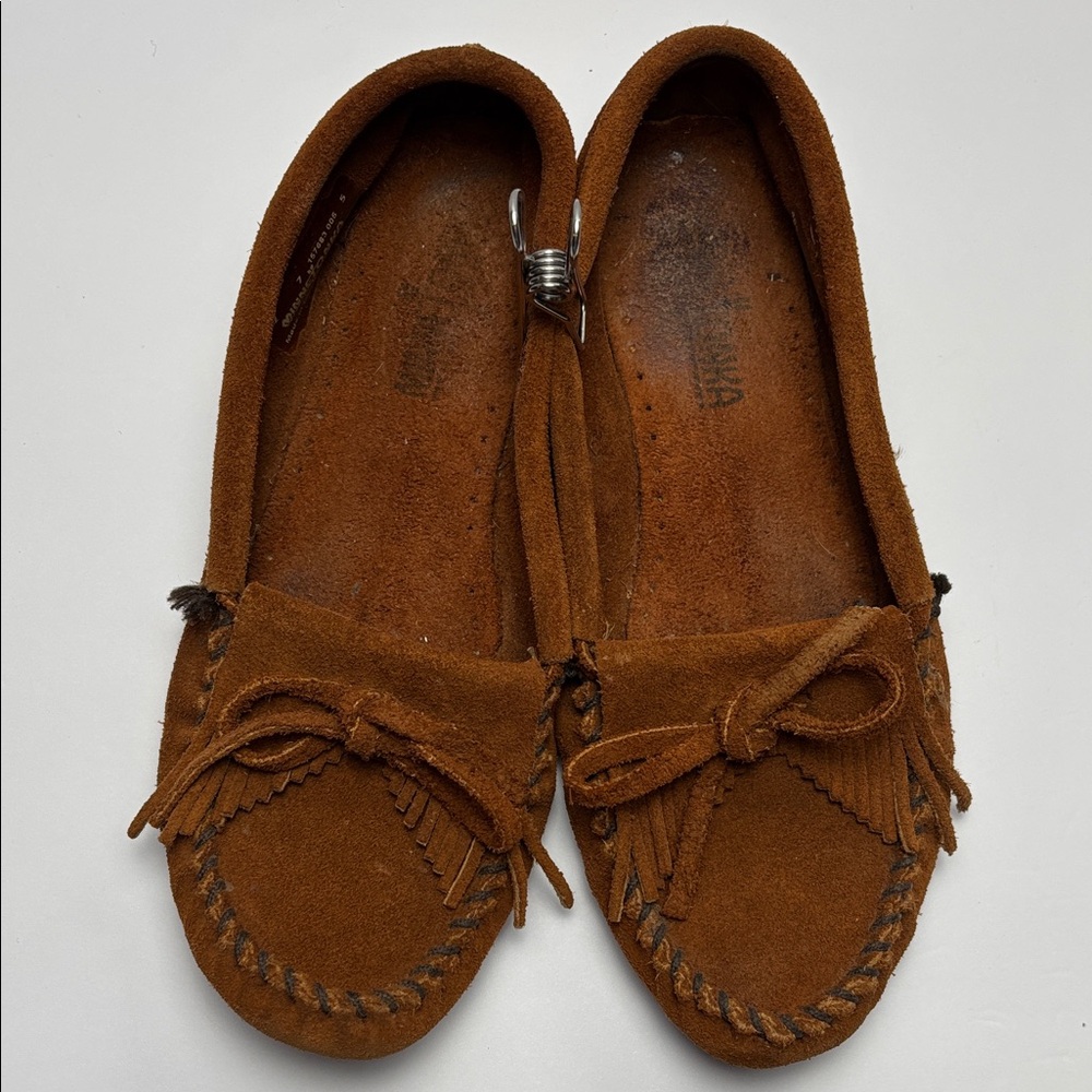 Minnetonka Brown Suede Kilty Moccasin Loafers Well-Loved Women’s‎ Sz7 #0268